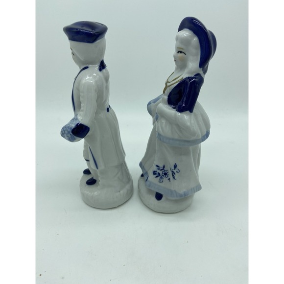 Victorian‎ Couple Porcelain Figurines Blue White Gold Trim 6.5" Vintage EUC - Picture 4 of 8